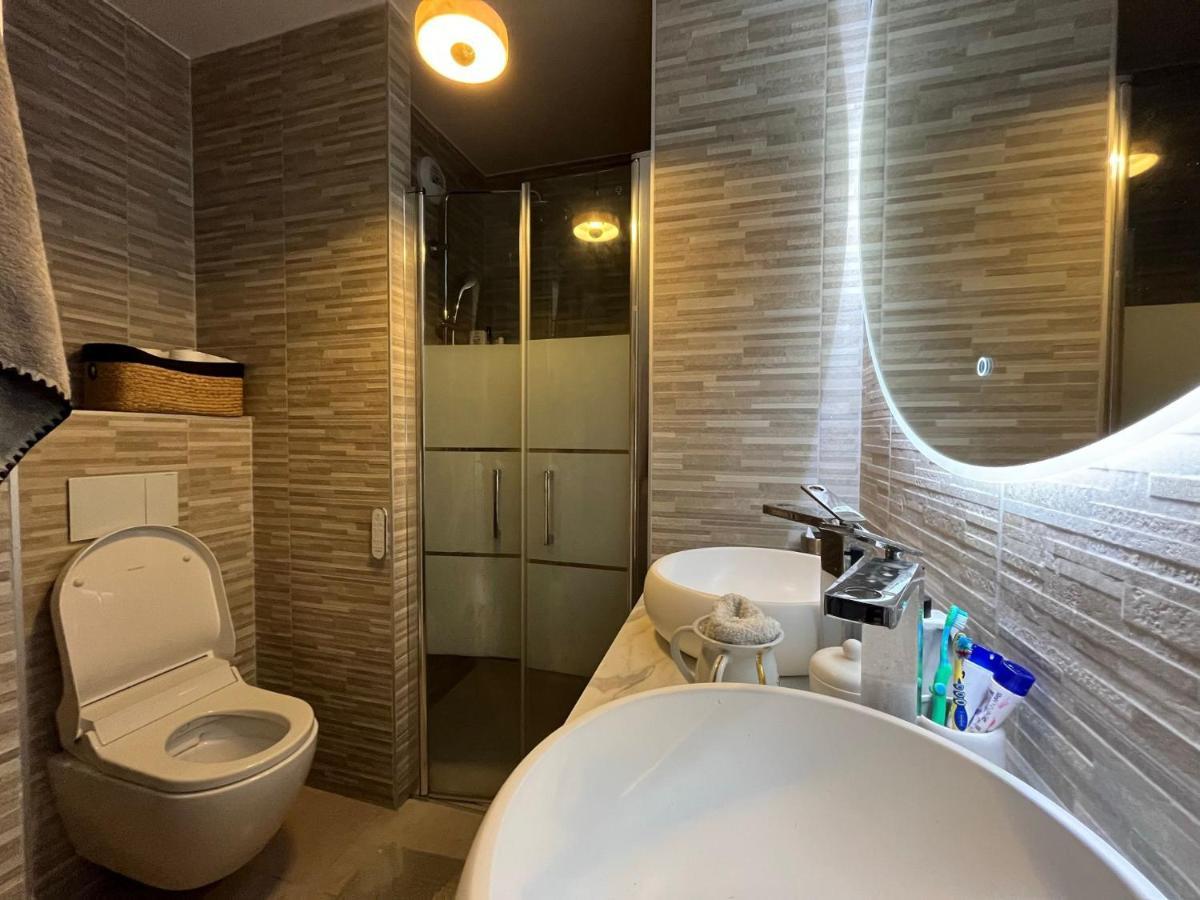 Appartement Luxueux Climatise Avec Terrasse, 6 Couchages - 17Eme Arrondissement De Paris Clichy Dış mekan fotoğraf