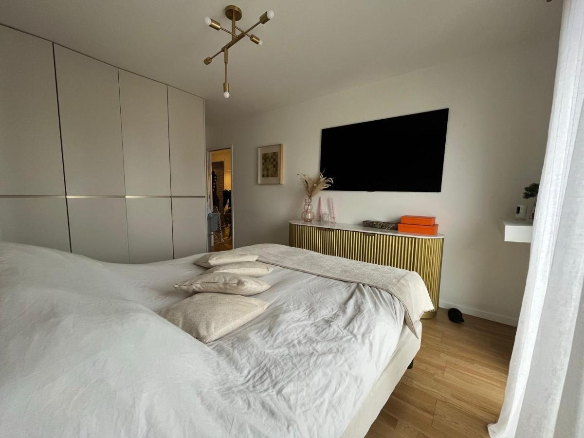 Appartement Luxueux Climatise Avec Terrasse, 6 Couchages - 17Eme Arrondissement De Paris Clichy Dış mekan fotoğraf